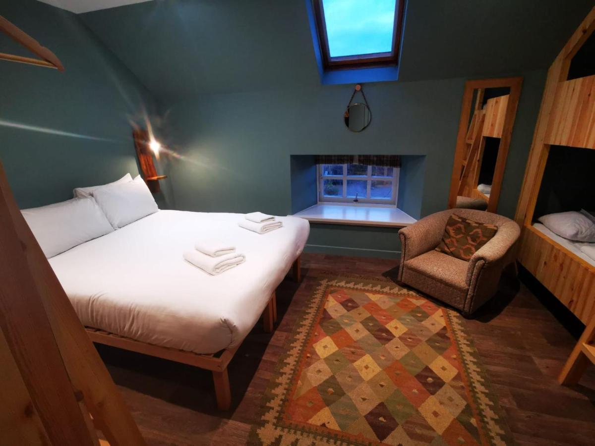 Comrie Croft Hostel Crieff Ngoại thất bức ảnh